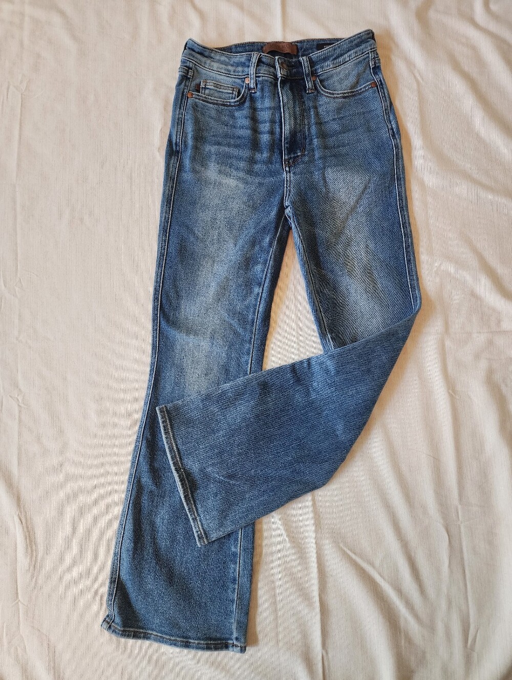 Judy Blue Mid-Rise Classic Bootcut Jeans 5/27 Short Inseam